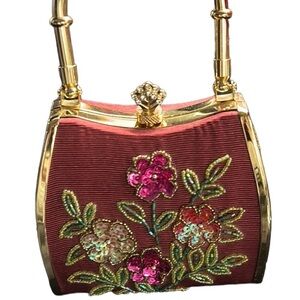 vintage beaded bag great condition